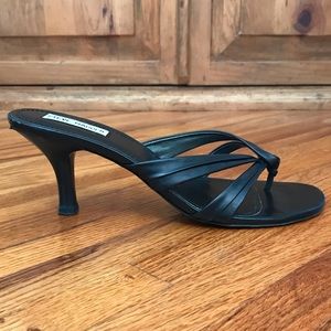 Steve Madden “Kisses” Black Leather Heels